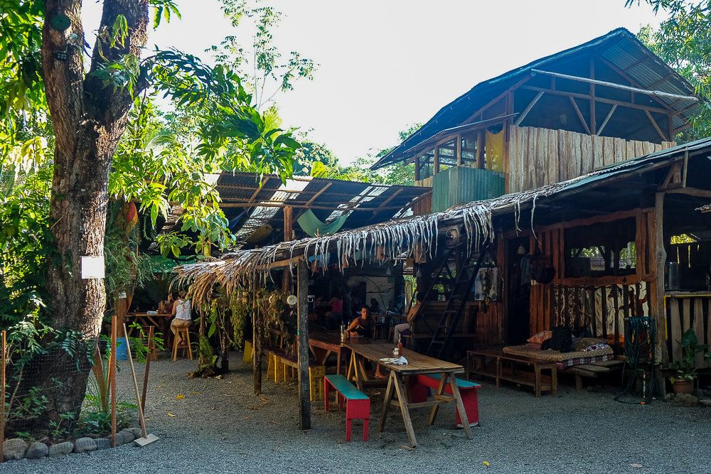 Uvita Hostel: The Flutterby House