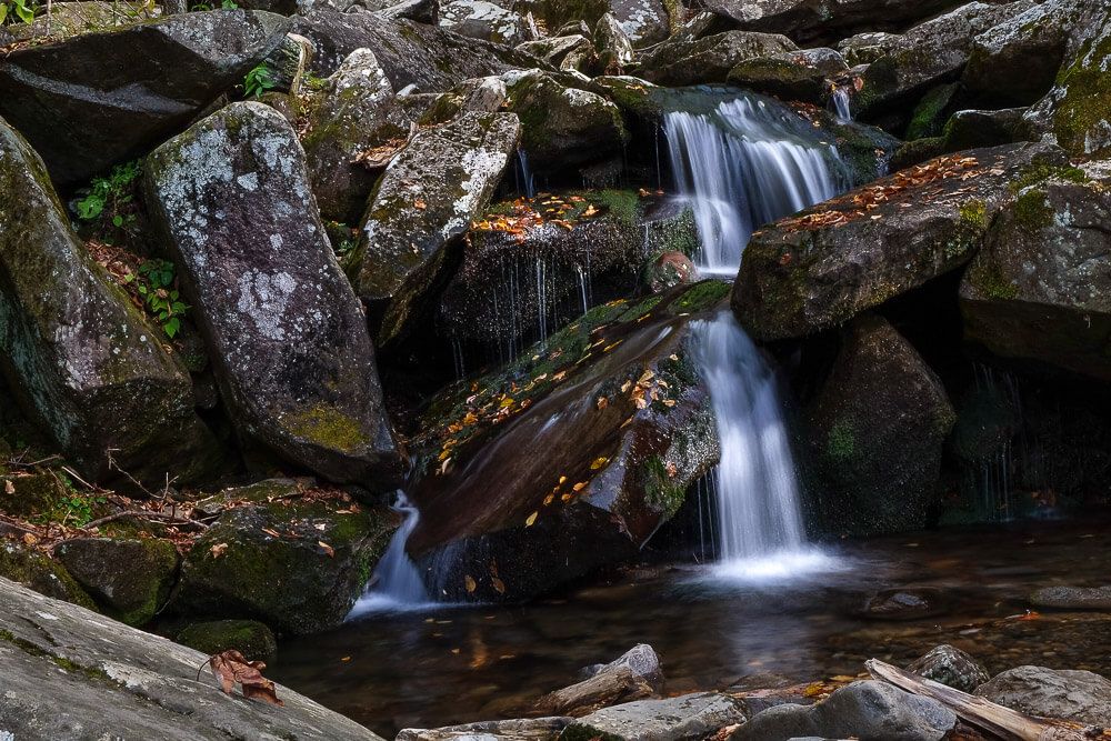 Rainbow Falls Trail