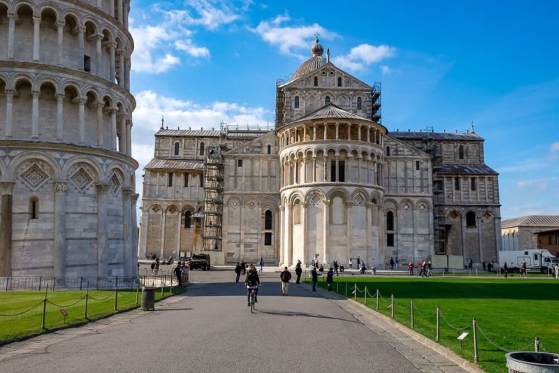 day trip to the leaning tower of pisa