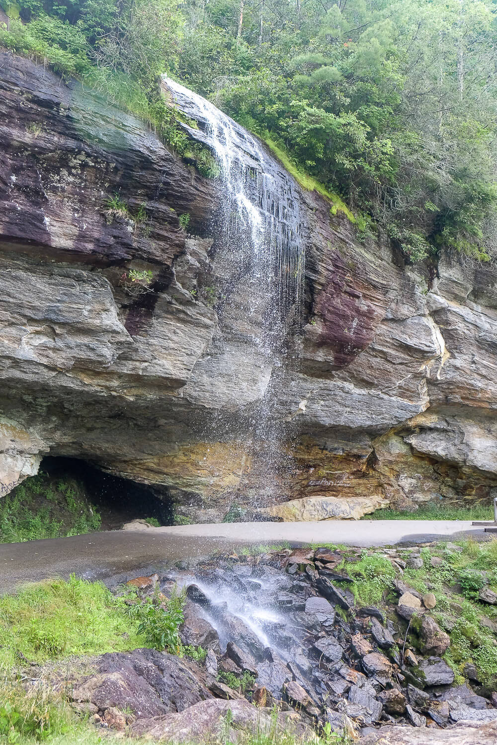 bridal veil falls, highlands nc