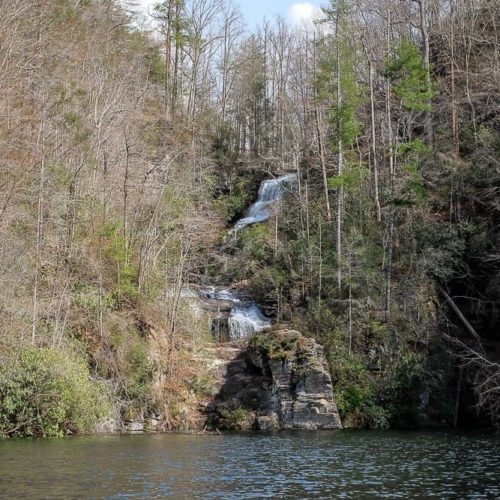 Discover the Lake Jocassee Waterfalls