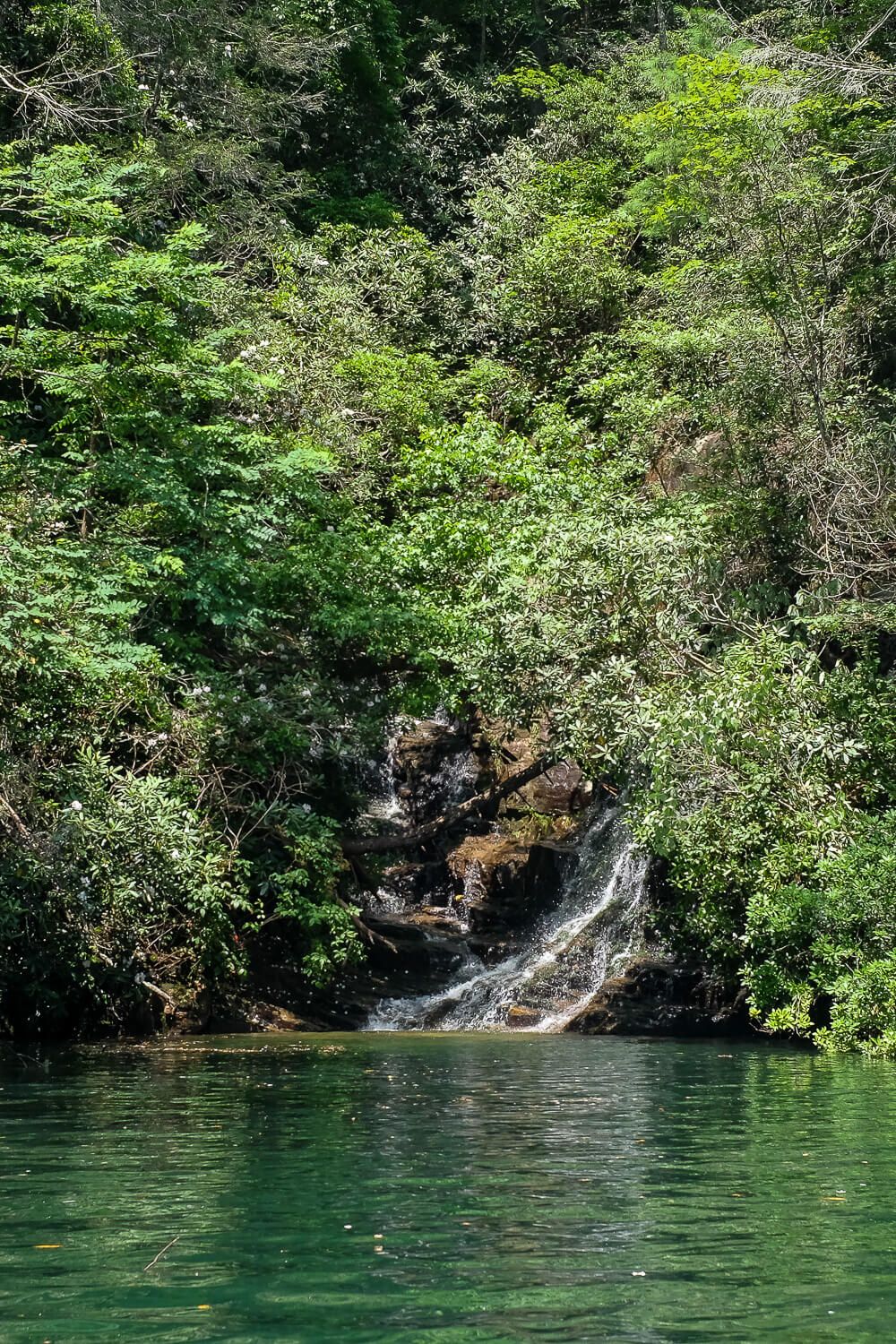 devils hole creek falls