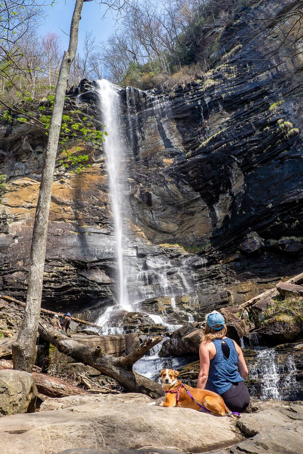 rainbow falls in jones gap state park