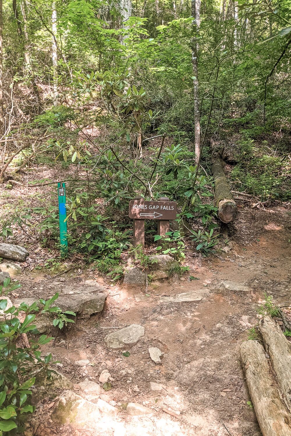 jones gap waterfall sign