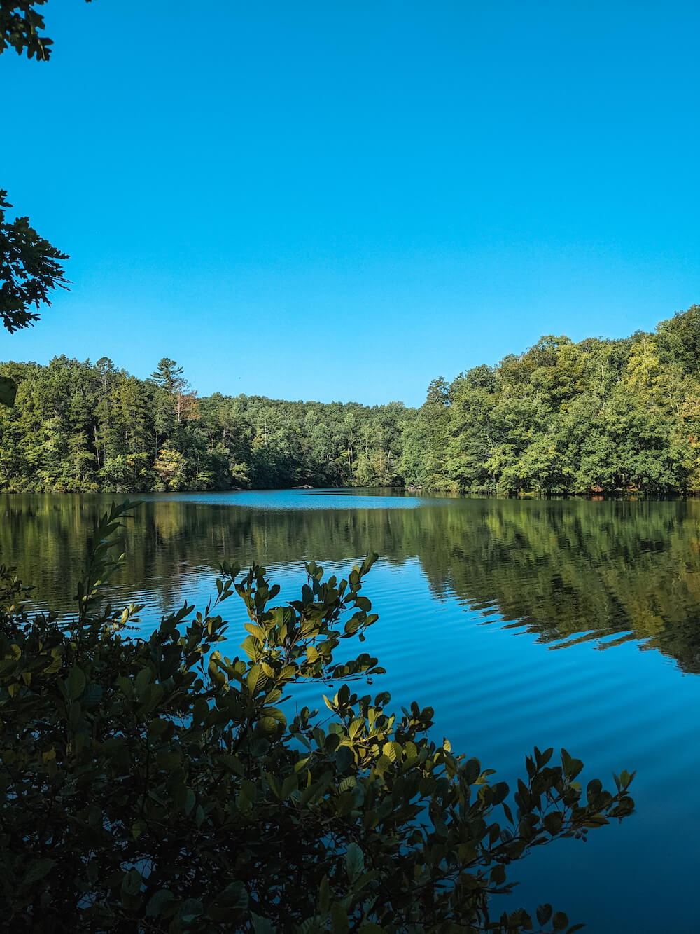 pinnacle lake at table rock state park